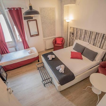 Galleria Frascati Rooms And Apartment Luaran gambar
