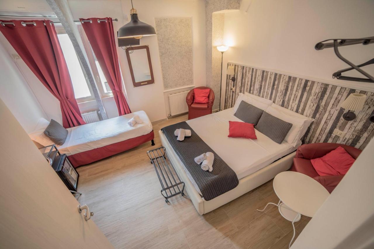 Galleria Frascati Rooms And Apartment Luaran gambar