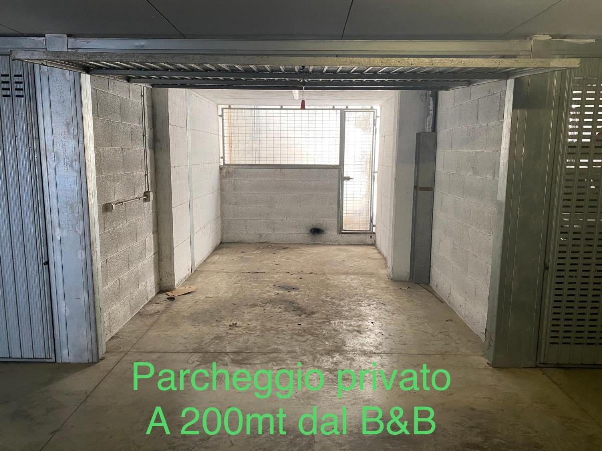 Galleria Frascati Rooms And Apartment Luaran gambar