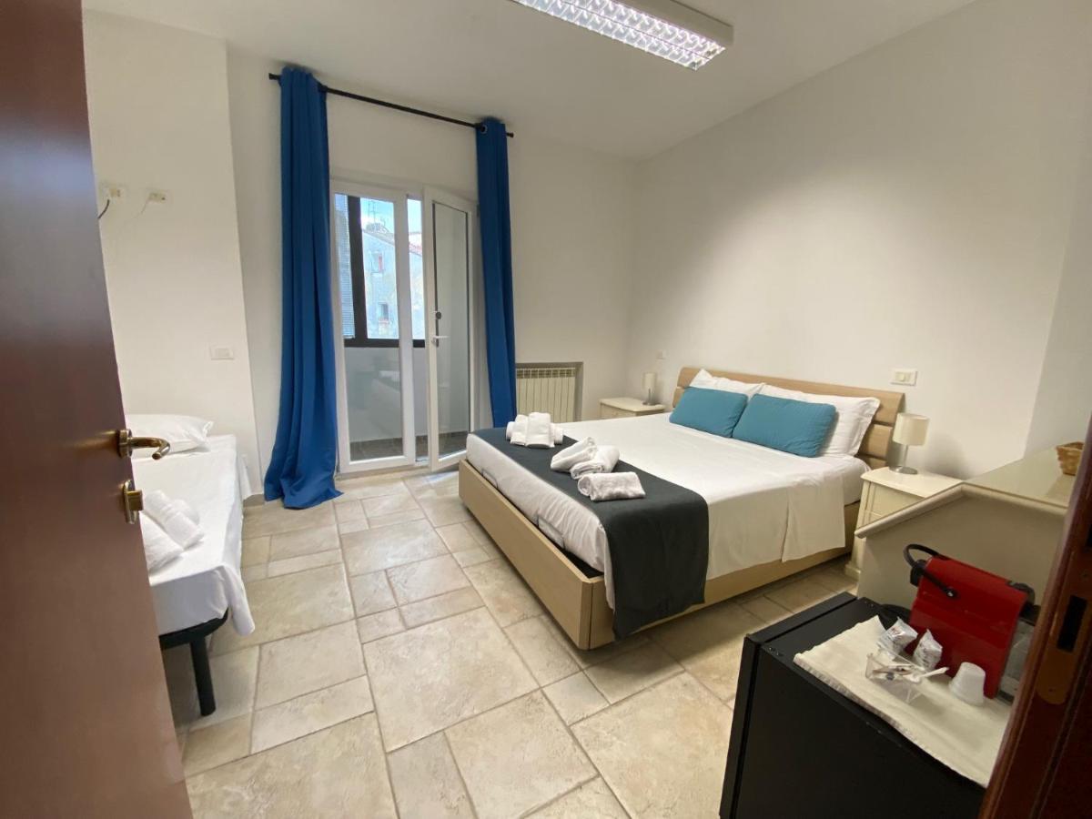Galleria Frascati Rooms And Apartment Luaran gambar