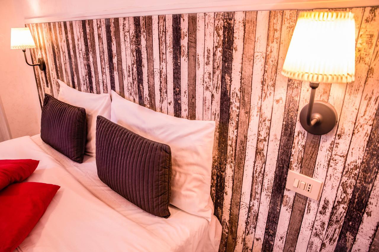 Galleria Frascati Rooms And Apartment Luaran gambar