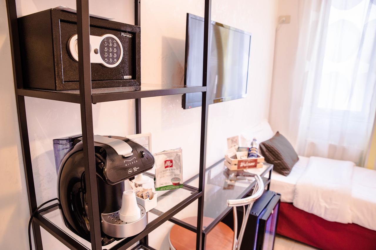 Galleria Frascati Rooms And Apartment Luaran gambar