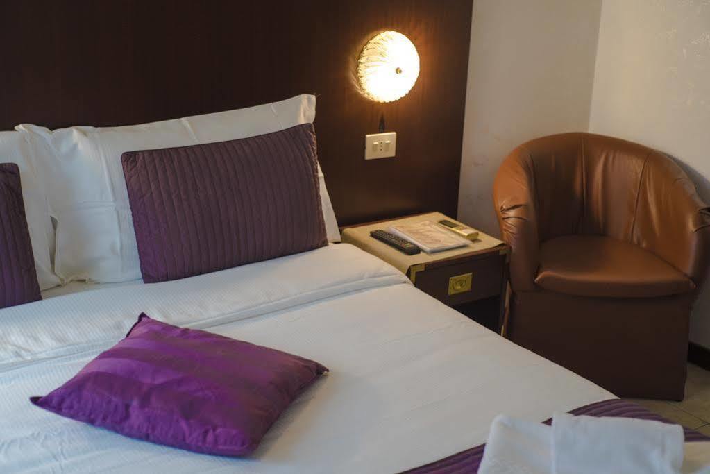 Galleria Frascati Rooms And Apartment Luaran gambar