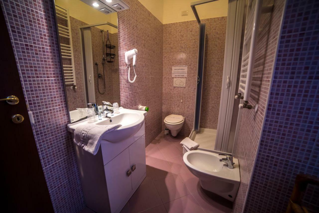 Galleria Frascati Rooms And Apartment Luaran gambar